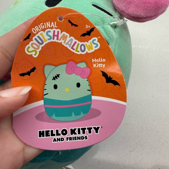 8” Hello Kitty Frankenstein Squishmellow - Picture 5 of 6